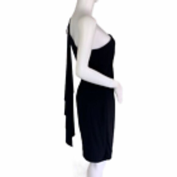 Le Chateau Dress - Picture 3 of 3